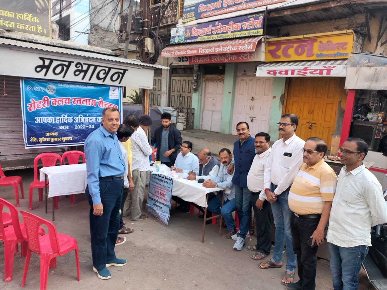 रतलाम: रोटरी क्लब सेन्ट्रल द्वारा 110 लोगों का निःशुल्क मधुमेह परीक्षण किया गया,श्रेष्ठ नव निर्माण फाउंडेशन द्वारा भी लगाया गया शिविर रतलाम: रोटरी क्लब सेन्ट्रल द्वारा 110 लोगों का निःशुल्क मधुमेह परीक्षण किया गया,श्रेष्ठ नव निर्माण फाउंडेशन द्वारा भी लगाया गया शिविर