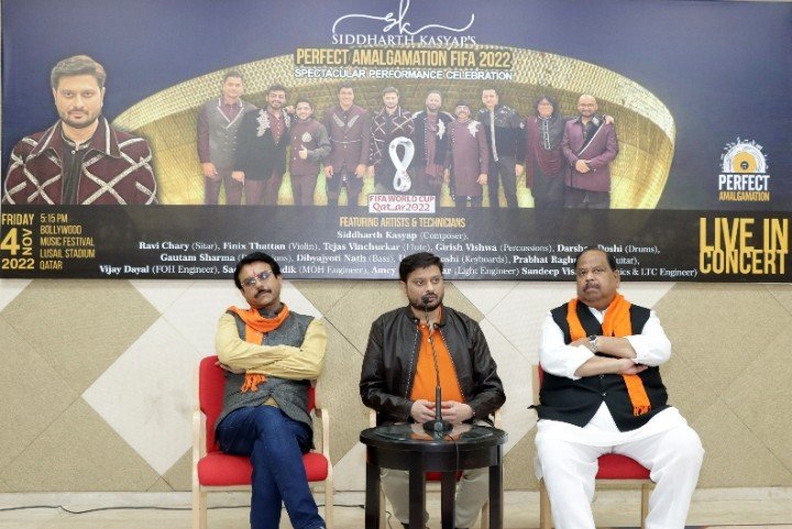 रतलाम: कतर में आयोजित फीफा वर्ल्ड कप 2022 के शुभारंभ अवसर पर प्रस्तुति देने के बाद रतलाम पहुंचे संगीतकार श्री काश्यप ने पत्रकारों से की चर्चा,कहा-फीफा के माध्यम से विश्व मंच पर प्रस्तुति देने का सपना हुआ पूरा रतलाम: कतर में आयोजित फीफा वर्ल्ड कप 2022 के शुभारंभ अवसर पर प्रस्तुति देने के बाद रतलाम पहुंचे संगीतकार श्री काश्यप ने पत्रकारों से की चर्चा,कहा-फीफा के माध्यम से विश्व मंच पर प्रस्तुति देने का सपना हुआ पूरा