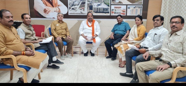 रतलाम: चेतन्य काश्यप फाउंडेशन का प्रतिभा सम्मान समारोह 13 नवंबर को, दो हजार से अधिक विद्यार्थियों का होगा सम्मान – नगरीय विकास एवं आवास मंत्री भूपेंद्रसिंह रहेंगे मुख्य अतिथि, बरबड़ स्थित विधायक सभागृह में होगा आयोजन रतलाम: चेतन्य काश्यप फाउंडेशन का प्रतिभा सम्मान समारोह 13 नवंबर को, दो हजार से अधिक विद्यार्थियों का होगा सम्मान – नगरीय विकास एवं आवास मंत्री भूपेंद्रसिंह रहेंगे मुख्य अतिथि, बरबड़ स्थित विधायक सभागृह में होगा आयोजन