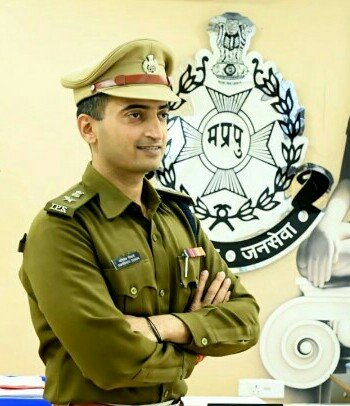 रतलाम: कंजर प्रभावित क्षेत्रों में एसपी अभिषेक तिवारी का विशेष अभियान, स्पेशल टीम बनाई, एजेंटों पर भी निगाह रतलाम: कंजर प्रभावित क्षेत्रों में एसपी अभिषेक तिवारी का विशेष अभियान, स्पेशल टीम बनाई, एजेंटों पर भी निगाह