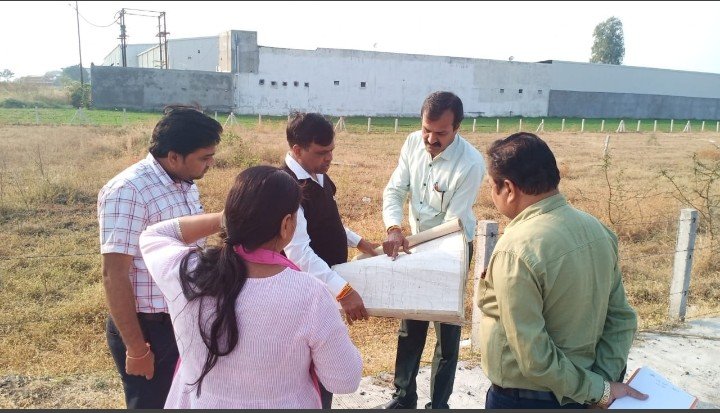 रतलाम: घर का सपना होगा साकार- शहर में आकार लेगी बड़ी शासकीय आवासीय योजना, सुराज कालोनी के लिए कलेक्टर ने तत्काल निरीक्षण कर भूमि की चिन्हीत, अतिक्रमण से कराया मुक्त, 100 करोड़ का प्रोजेक्ट , भूमि आबंटन के लिए हाउसिंग बोर्ड ने आज ही किया आवेदन रतलाम: घर का सपना होगा साकार- शहर में आकार लेगी बड़ी शासकीय आवासीय योजना, सुराज कालोनी के लिए कलेक्टर ने तत्काल निरीक्षण कर भूमि की चिन्हीत, अतिक्रमण से कराया मुक्त, 100 करोड़ का प्रोजेक्ट , भूमि आबंटन के लिए हाउसिंग बोर्ड ने आज ही किया आवेदन
