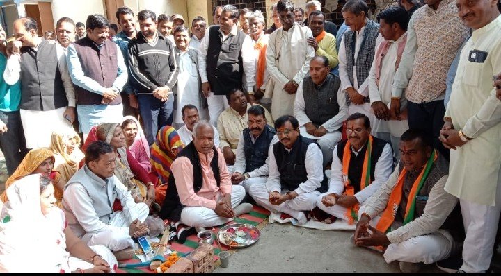 रतलाम: नए वर्ष में ग्रामीण विधानसभा में लाखों रुपए के विकास के नए कार्यों की सौगात-, सांसद श्री डामोर और ग्रामीण विधायक दिलीप कुमार मकवाना ने किया भूमि पूजन रतलाम: नए वर्ष में ग्रामीण विधानसभा में लाखों रुपए के विकास के नए कार्यों की सौगात-, सांसद श्री डामोर और ग्रामीण विधायक दिलीप कुमार मकवाना ने किया भूमि पूजन