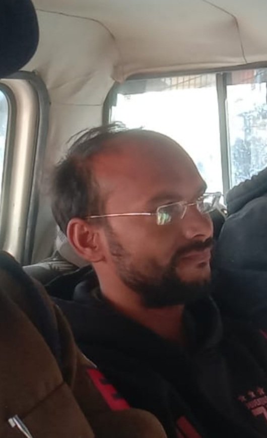 रतलाम पुलिस को मिली सफलता: दुष्कर्म के आरोपी जयस नेता कमलेश डोडियार को किया गिरफ्तार, कोर्ट में किया पेश रतलाम पुलिस को मिली सफलता: दुष्कर्म के आरोपी जयस नेता कमलेश डोडियार को किया गिरफ्तार, कोर्ट में किया पेश