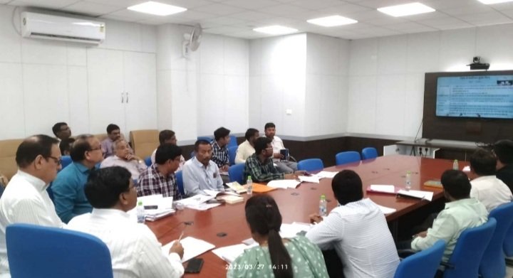रतलाम:वीसी में मुख्यमंत्री शिवराजसिंह चौहान ने कलेक्टर नरेंद्र सूर्यवंशी को दी बधाई, जानिए क्यों रतलाम:वीसी में मुख्यमंत्री शिवराजसिंह चौहान ने कलेक्टर नरेंद्र सूर्यवंशी को दी बधाई, जानिए क्यों