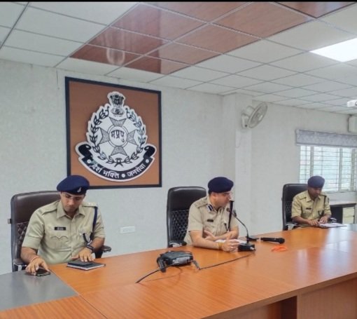 रतलाम शहर में फिर से हेलमेट की अनिवार्यता, अतिक्रमण भी हटेगा, एसपी सिद्धार्थ बहुगुणा ने दी जानकारी, जानिए यातायात नियमों को लेकर कब से शुरू हो रहा है अभियान रतलाम शहर में फिर से हेलमेट की अनिवार्यता, अतिक्रमण भी हटेगा, एसपी सिद्धार्थ बहुगुणा ने दी जानकारी, जानिए यातायात नियमों को लेकर कब से शुरू हो रहा है अभियान