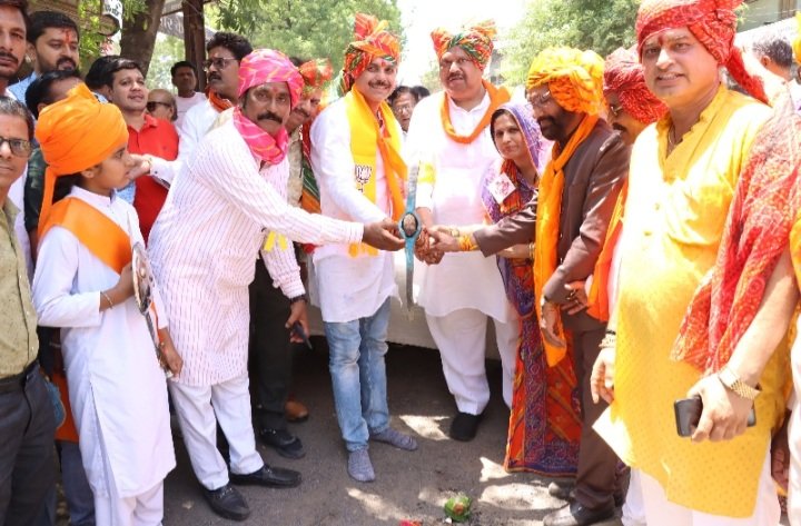 रतलाम: 2.77 करोड़ के सिटी फोरलेन निर्माण के लिए विधायक चेतन्य काश्यप ने किया भूमिपूजन,- मुख्य डाकघर से लोकेंद्र टॉकिज तक बनेगा मार्ग रतलाम: 2.77 करोड़ के सिटी फोरलेन निर्माण के लिए विधायक चेतन्य काश्यप ने किया भूमिपूजन,- मुख्य डाकघर से लोकेंद्र टॉकिज तक बनेगा मार्ग