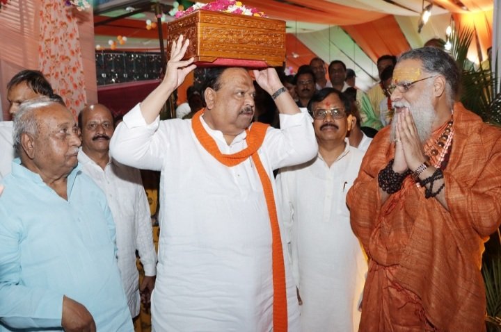 रतलाम: धर्म जागरण की दिशा में यह ज्ञानयज्ञ शहर को चेतन्य करेगा – महामण्डलेश्वर स्वामी श्री चिदम्बरानंदजी सरस्वती,- सभी सुखी, समृद्ध हो और ऐसे आयोजन करते रहे की कामना के साथ चेतन्य काश्यप फाउंडेशन और हरिहर सेवा समिति द्वारा आयोजित श्रीमद् भागवत ज्ञानयज्ञ की पूर्णाहुति रतलाम: धर्म जागरण की दिशा में यह ज्ञानयज्ञ शहर को चेतन्य करेगा – महामण्डलेश्वर स्वामी श्री चिदम्बरानंदजी सरस्वती,- सभी सुखी, समृद्ध हो और ऐसे आयोजन करते रहे की कामना के साथ चेतन्य काश्यप फाउंडेशन और हरिहर सेवा समिति द्वारा आयोजित श्रीमद् भागवत ज्ञानयज्ञ की पूर्णाहुति