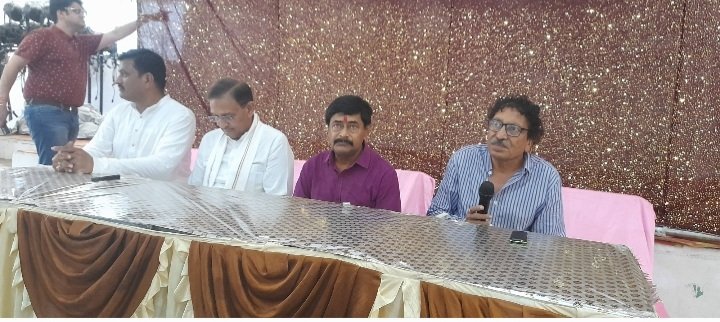 रतलाम: भाजपा छोड़कर कांग्रेस में शामिल हुए पूर्व मंत्री दीपक जोशी ने की पत्रकारों से चर्चा, जानिए भाजपा को लेकर क्या कहा रतलाम: भाजपा छोड़कर कांग्रेस में शामिल हुए पूर्व मंत्री दीपक जोशी ने की पत्रकारों से चर्चा, जानिए भाजपा को लेकर क्या कहा