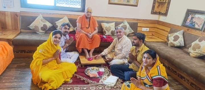 रतलाम: गोवंश संरक्षण की दिशा में ईमानदारी से हो रहे हैं प्रयास-केबीनेट मंत्री का दर्जा प्राप्त गौ संवर्धन आयोग के अध्यक्ष, महामंडलेश्वर स्वामी श्री अखिलेश्वरानंद गिरीजी महाराज ने चर्चा में कहा रतलाम: गोवंश संरक्षण की दिशा में ईमानदारी से हो रहे हैं प्रयास-केबीनेट मंत्री का दर्जा प्राप्त गौ संवर्धन आयोग के अध्यक्ष, महामंडलेश्वर स्वामी श्री अखिलेश्वरानंद गिरीजी महाराज ने चर्चा में कहा