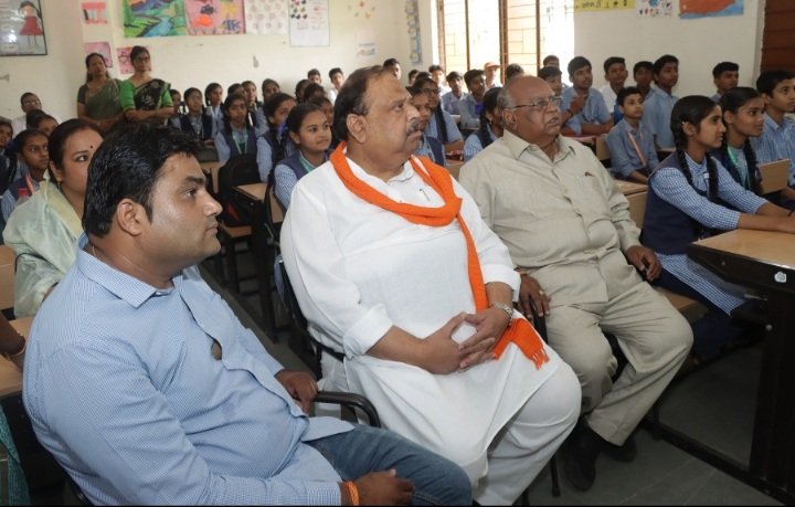 देश के लिए मॉडल होंगे सीएम राईज स्कूल – विधायक चेतन्य काश्यप,विनोबा उ.मा.वि. में देखा मुख्यमंत्री के कार्यक्रम का सीधा प्रसारण देश के लिए मॉडल होंगे सीएम राईज स्कूल – विधायक चेतन्य काश्यप,विनोबा उ.मा.वि. में देखा मुख्यमंत्री के कार्यक्रम का सीधा प्रसारण