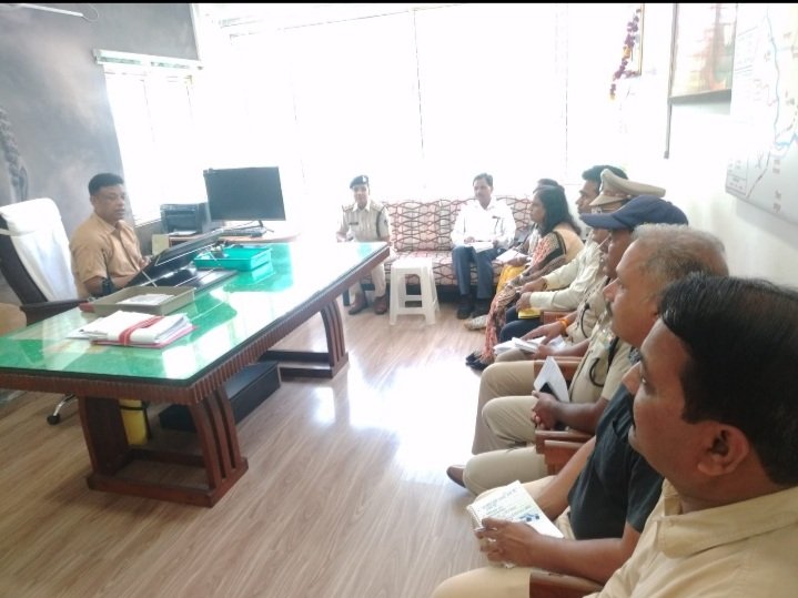 रतलाम पुलिस का “मैं हूं अभिमन्यु” अभियान-महिला अपराधों के प्रति जागरूकता के लिए 6 अगस्त को मैराथन दौड़ का आयोजन रतलाम पुलिस का “मैं हूं अभिमन्यु” अभियान-महिला अपराधों के प्रति जागरूकता के लिए 6 अगस्त को मैराथन दौड़ का आयोजन