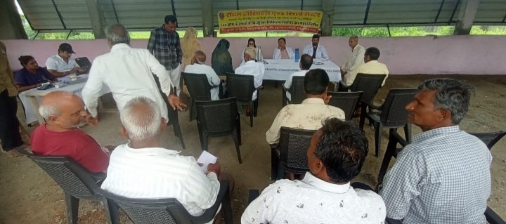 रतलाम: राॅयल हाॅस्पिटल द्वारा 100 निःशुल्क चिकित्सा शिविर के महाअभियान का ग्राम जड़वासा खुर्द शिविर सम्पन्न,168 मरीजों की हुई जाँच रतलाम: राॅयल हाॅस्पिटल द्वारा 100 निःशुल्क चिकित्सा शिविर के महाअभियान का ग्राम जड़वासा खुर्द शिविर सम्पन्न,168 मरीजों की हुई जाँच