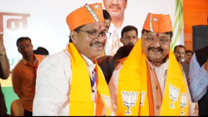 रतलाम: भाजपा महासचिव कैलाश विजयवर्गीय का रतलाम दौरा- रतलाम ग्रामीण विधानसभा कार्यकर्ता सम्मेलन में बोले कैलाश विजयवर्गीय- वरिष्ठों के आशीर्वाद से बनेगी भाजपा की सरकार, सैलाना में भी किया कार्यकर्ता सम्मेलन को संबोधित रतलाम: भाजपा महासचिव कैलाश विजयवर्गीय का रतलाम दौरा- रतलाम ग्रामीण विधानसभा कार्यकर्ता सम्मेलन में बोले कैलाश विजयवर्गीय- वरिष्ठों के आशीर्वाद से बनेगी भाजपा की सरकार, सैलाना में भी किया कार्यकर्ता सम्मेलन को संबोधित