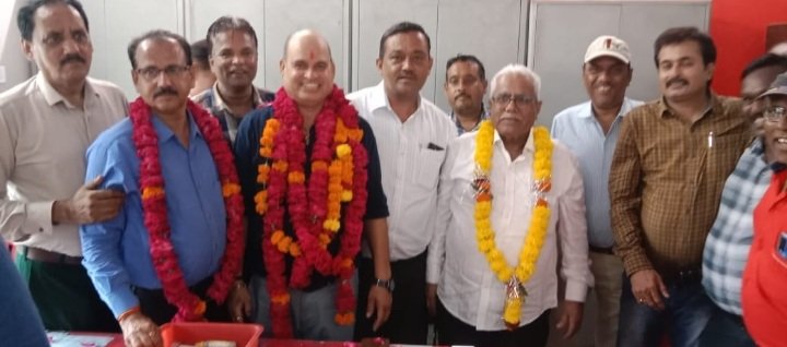 रतलाम: नरेंद्र सिंह सोलंकी बने वेस्टर्न रेलवे एंप्लाइज यूनियन के मंडल अध्यक्ष, बत्तीलाल मीणा सहायक मंडल मंत्री चुने गए रतलाम: नरेंद्र सिंह सोलंकी बने वेस्टर्न रेलवे एंप्लाइज यूनियन के मंडल अध्यक्ष, बत्तीलाल मीणा सहायक मंडल मंत्री चुने गए