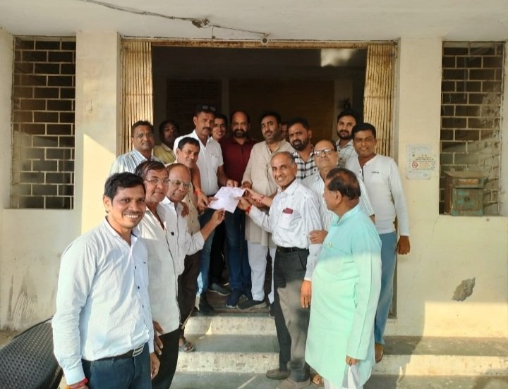 रतलाम की अनाज मंडी 4 सितंबर से अनिश्चित कालीन बंद, व्यापारियों ने बैठक कर लिया निर्णय रतलाम की अनाज मंडी 4 सितंबर से अनिश्चित कालीन बंद, व्यापारियों ने बैठक कर लिया निर्णय