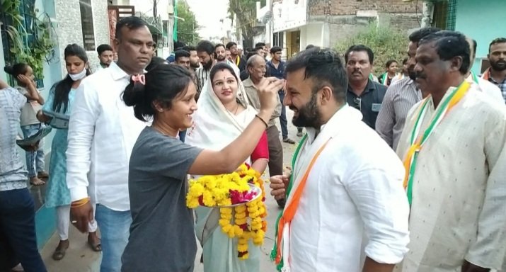 रतलाम: कांग्रेस प्रत्याशी पारस सकलेचा के समर्थन में मयंक जाट ने किया महा जनसंपर्क रतलाम: कांग्रेस प्रत्याशी पारस सकलेचा के समर्थन में मयंक जाट ने किया महा जनसंपर्क
