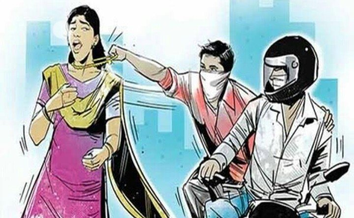 रतलाम: शहर में एक बार फिर चेन लुटेरे सक्रिय, मेडिकल कॉलेज में पदस्थ डॉक्टर की पत्नी के गले से बाइक सवार बदमाशों ने चेन लूटी रतलाम: शहर में एक बार फिर चेन लुटेरे सक्रिय, मेडिकल कॉलेज में पदस्थ डॉक्टर की पत्नी के गले से बाइक सवार बदमाशों ने चेन लूटी