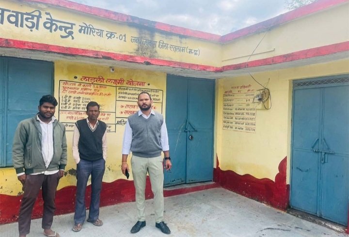 रतलाम: कलेक्टर के निर्देश पर एसडीएम, तहसीलदार, नायब तहसीलदारों ने किया आंगनवाड़ियों का औचक निरीक्षण,कई आंगनवाड़ियां बंद मिली,दिए जा रहे है कार्यकर्ताओं को नोटिस रतलाम: कलेक्टर के निर्देश पर एसडीएम, तहसीलदार, नायब तहसीलदारों ने किया आंगनवाड़ियों का औचक निरीक्षण,कई आंगनवाड़ियां बंद मिली,दिए जा रहे है कार्यकर्ताओं को नोटिस