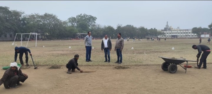 रतलाम: 24वां खेल चेतना मेला के लिए तैयार हो रहे खेल मैदान- 9 से 12 जनवरी तक शहर के विभिन्न खेल मैदानों पर आयोजित होगी खेल स्पर्धाएं- क्रीड़ा भारती और चेतन्य काश्यप फाउंडेशन का आयोजन रतलाम: 24वां खेल चेतना मेला के लिए तैयार हो रहे खेल मैदान- 9 से 12 जनवरी तक शहर के विभिन्न खेल मैदानों पर आयोजित होगी खेल स्पर्धाएं- क्रीड़ा भारती और चेतन्य काश्यप फाउंडेशन का आयोजन