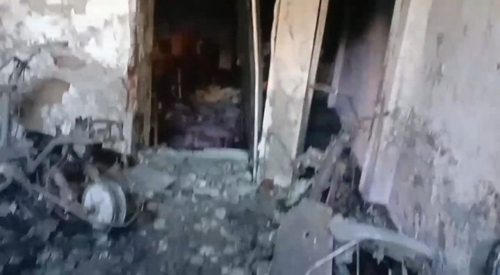 रतलाम: आधी रात को चार्जिंग के दौरान घर के अंदर रखी बाइक में लगी आग, 11 वर्षीय बालिका की मौत,दो घायल… बड़ौदा से अपने नाना के यहां आई थी बालिका, घर का सामान भी जला रतलाम: आधी रात को चार्जिंग के दौरान घर के अंदर रखी बाइक में लगी आग, 11 वर्षीय बालिका की मौत,दो घायल… बड़ौदा से अपने नाना के यहां आई थी बालिका, घर का सामान भी जला