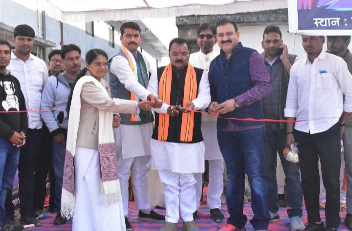 रतलाम: पं. डाॅ. शिवशक्तिलाल शर्मा आयुर्वेद महाविद्यालय बंजली में गणतंत्र दिवस मनाया गया,भाजपा जिलाध्यक्ष प्रदीप उपाध्याय,भाजयुमो अध्यक्ष विप्लव जैन द्वारा अंतरमहाविद्यालयीन आयुष उर्जा खेल प्रतियोगिता का हुआ शुभारंभ रतलाम: पं. डाॅ. शिवशक्तिलाल शर्मा आयुर्वेद महाविद्यालय बंजली में गणतंत्र दिवस मनाया गया,भाजपा जिलाध्यक्ष प्रदीप उपाध्याय,भाजयुमो अध्यक्ष विप्लव जैन द्वारा अंतरमहाविद्यालयीन आयुष उर्जा खेल प्रतियोगिता का हुआ शुभारंभ