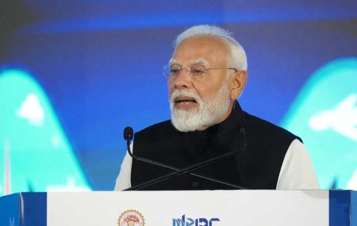 प्रधानमंत्री नरेन्द्र मोदी ने इन्वेस्टर्स समिट में कहा- मध्यप्रदेश के रतलाम, पिथमपुर, देवास में हजारों एकड़ के इन्वेस्टमेंट झोन हो रहे डेवलप,इन्वेस्टर्स के लिए यहां बेहतर रिटर्न की अपार संभावनाएं प्रधानमंत्री नरेन्द्र मोदी ने इन्वेस्टर्स समिट में कहा- मध्यप्रदेश के रतलाम, पिथमपुर, देवास में हजारों एकड़ के इन्वेस्टमेंट झोन हो रहे डेवलप,इन्वेस्टर्स के लिए यहां बेहतर रिटर्न की अपार संभावनाएं