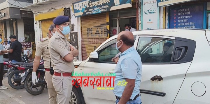 रतलाम: कार से आ रही थी बदबू, दरवाजा खोलते ही उड़ गए होश…. कार के अंदर से मिली युवक की लाश, फ्रीगंज क्षेत्र का मामला, एसपी अमित कुमार मौके पर पहुंचे रतलाम: कार से आ रही थी बदबू, दरवाजा खोलते ही उड़ गए होश…. कार के अंदर से मिली युवक की लाश, फ्रीगंज क्षेत्र का मामला, एसपी अमित कुमार मौके पर पहुंचे