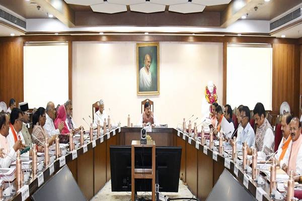 वित्तीय अधिकारों के प्रत्यायोजन को मंजूरी,वित्तीय अधिकार पुस्तिका 2025 भाग-1 का अनुमोदन,मुख्यमंत्री डॉ. यादव की अध्यक्षता में मंत्रि-परिषद का निर्णय वित्तीय अधिकारों के प्रत्यायोजन को मंजूरी,वित्तीय अधिकार पुस्तिका 2025 भाग-1 का अनुमोदन,मुख्यमंत्री डॉ. यादव की अध्यक्षता में मंत्रि-परिषद का निर्णय