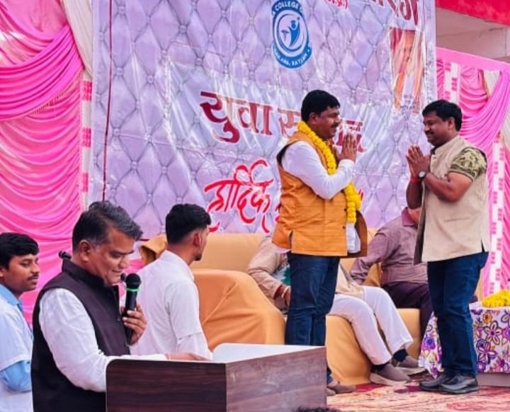 रतलाम : सैलाना कॉलेज ऑफ नर्सिंग में हुआ युवा संवाद कार्यक्रम,अनुसूचित जनजाति आयोग के राष्ट्रीय अध्यक्ष अंतरसिंह आर्य हुए शामिल रतलाम : सैलाना कॉलेज ऑफ नर्सिंग में हुआ युवा संवाद कार्यक्रम,अनुसूचित जनजाति आयोग के राष्ट्रीय अध्यक्ष अंतरसिंह आर्य हुए शामिल